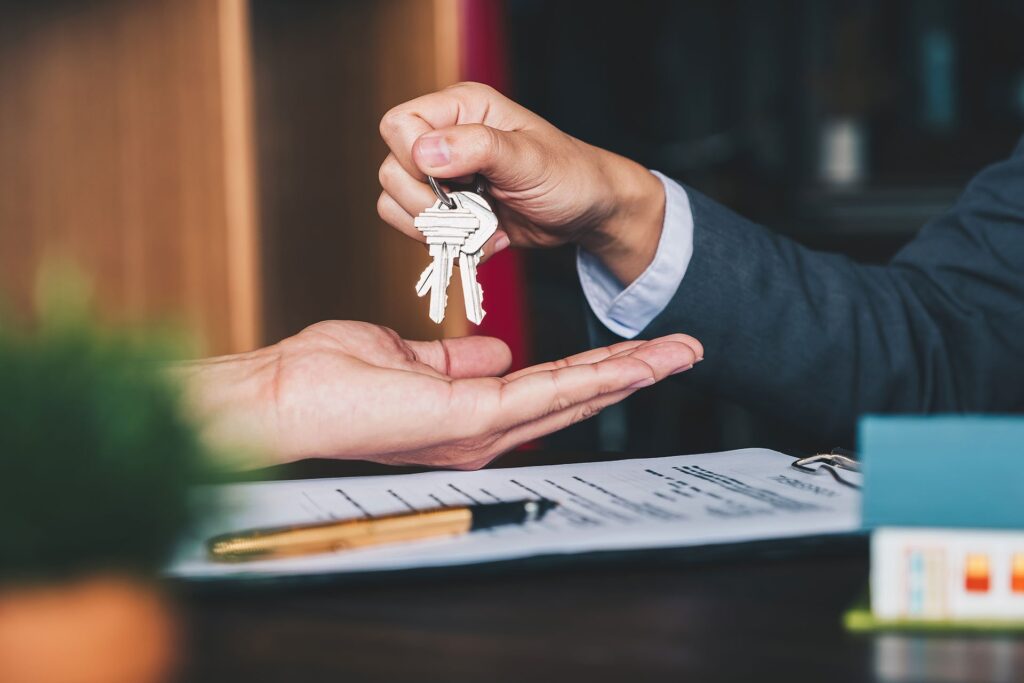 Handing Over Keys Letting Agent Milton Keynes
