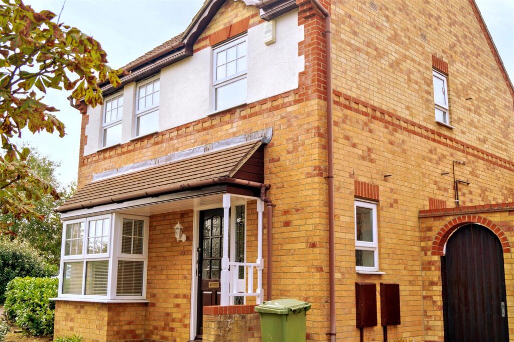 Bowland Drive, Emerson Valley, Milton Keynes, MK4